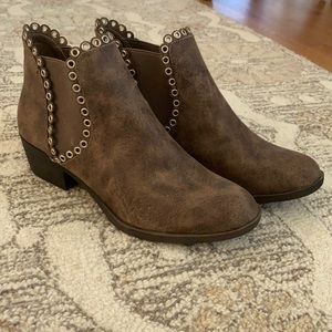 NWOB Sbicca ankle boots